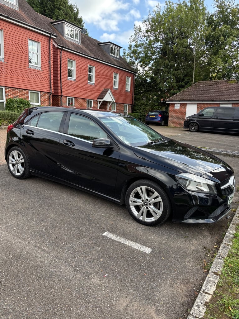 Mercedes-Benz, A CLASS, Hatchback, 2017, Manual, 1595 (cc), 5 doors