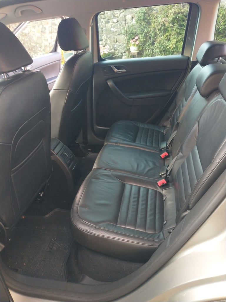 Skoda, YETI, Elegance, 2011, Manual, 1197 (cc), 5 doors