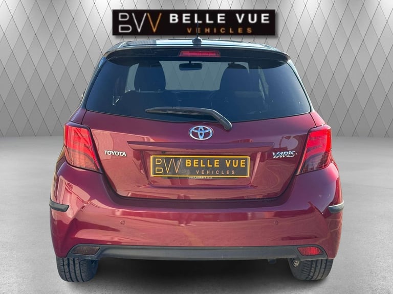 2017 Toyota Yaris 1.3 Yaris Design VVT-i 5dr - NATIONAL DELIVERY* Hatchback Petrol Manual