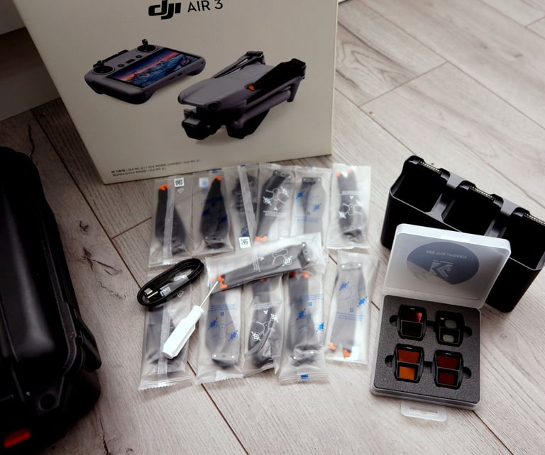 Dji Air 3 flymore combo and extras pristine condition very low flying  hours