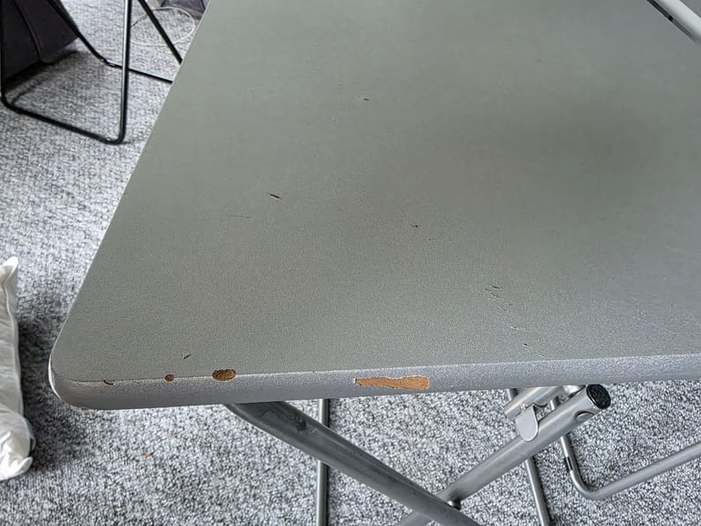 4 fold down tables (18.5" X 14.5")