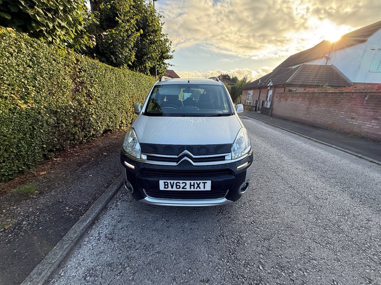 Citroen, BERLINGO MULTISPACE, MPV, 2012, Manual, 1560 (cc), 5 doors