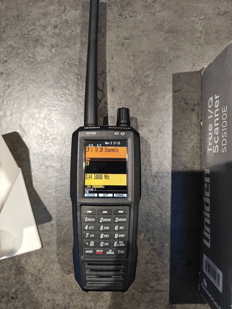Uniden SDS100E DMR+NXDN activated radio scanner
