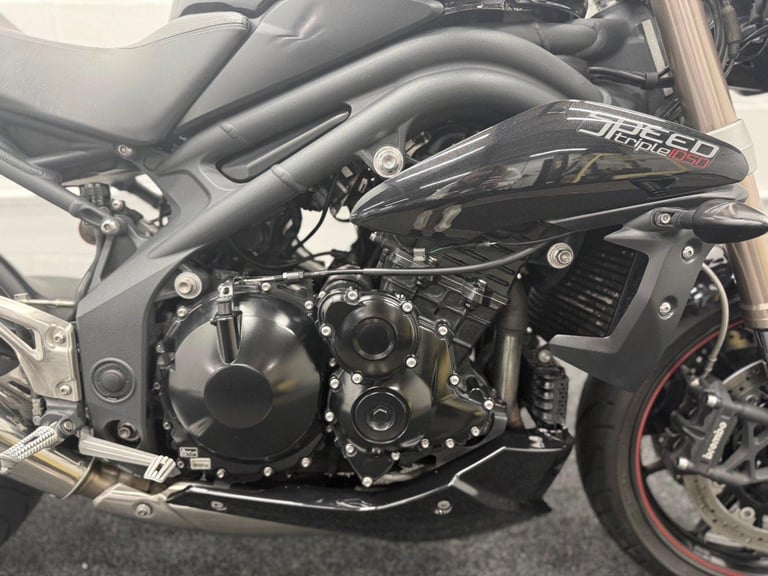 Triumph Speed Triple 1050 ** Nice Condition - 1 Owner - Warranty **
