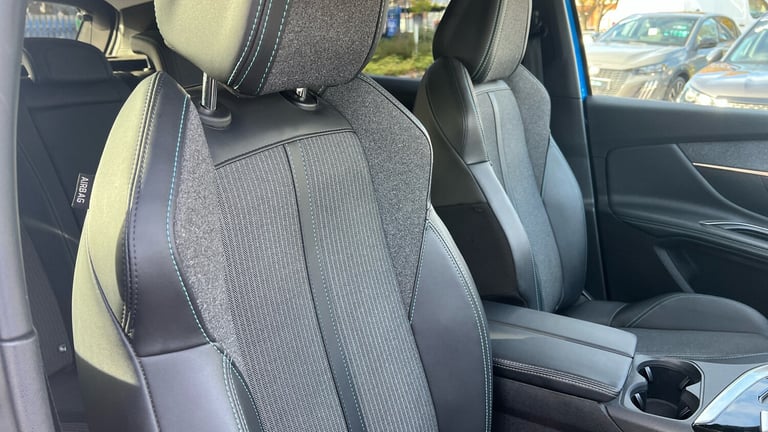 2021 Peugeot 3008 1.6 13.2kWh Allure Premium SUV 5dr Petrol Plug-in Hybrid e-EAT Euro 6 (s/s) SUV...