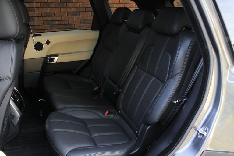 2017 Land Rover Range Rover Sport 3.0 SD V6 HSE Dynamic Auto 4WD Euro 6 (s/s) 5dr ESTATE Diesel A...