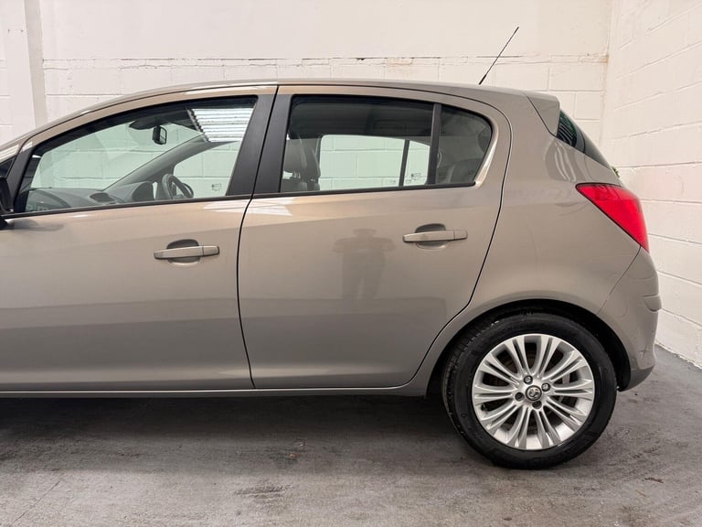 2013 Vauxhall Corsa 1.4 16V SE Auto Euro 5 5dr HATCHBACK Petrol Automatic
