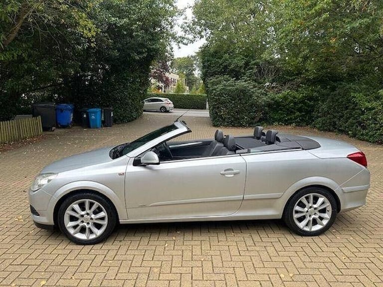 2010 Vauxhall Astra 1.8 VVT Design 2dr CONVERTIBLE Petrol Manual