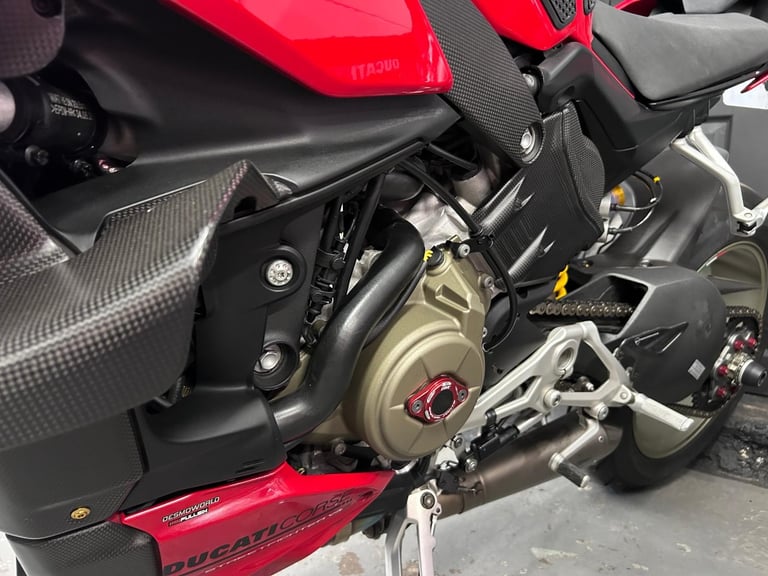 2021 Ducati Streetfighter V4S