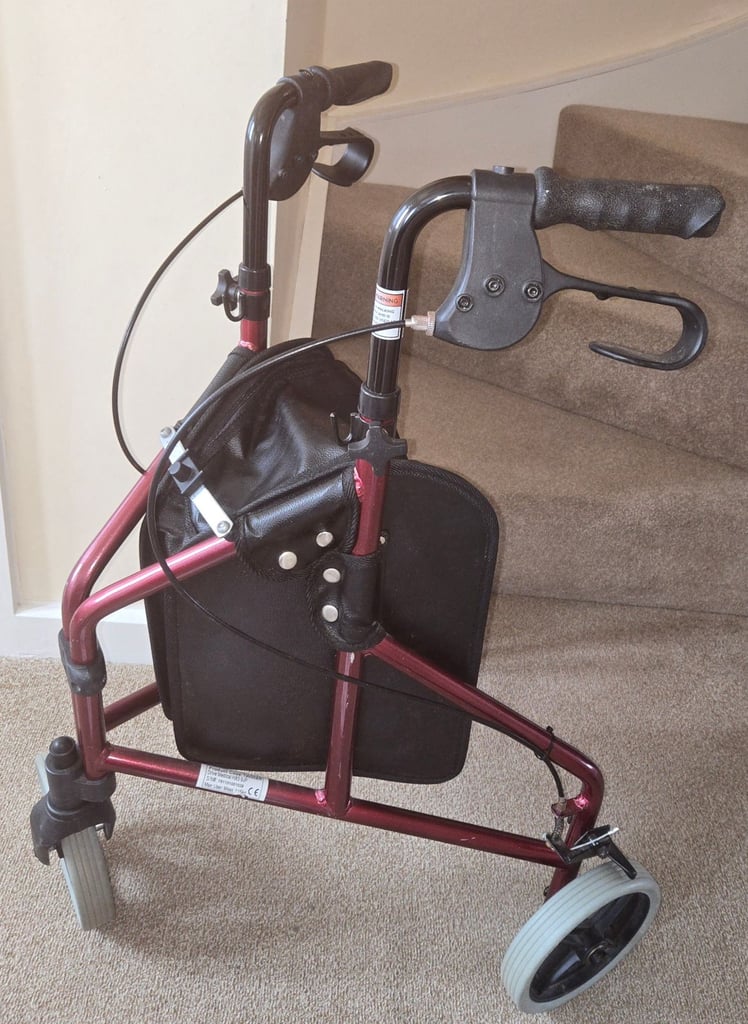 Drive lightweight aluminium triwalker foldable mobility walker 