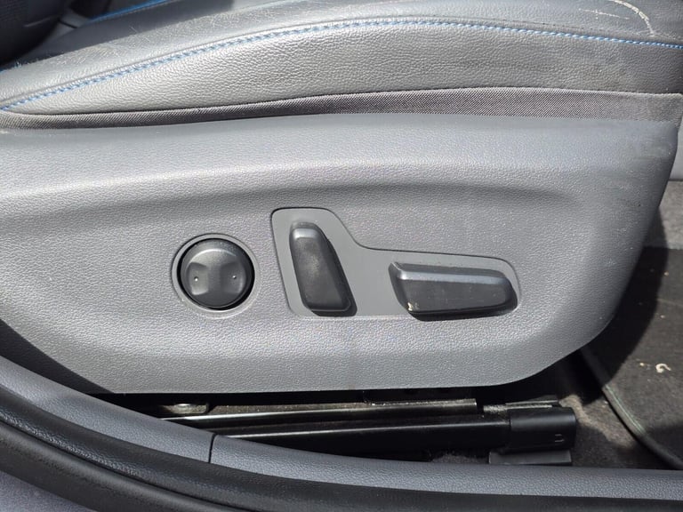 2018 Hyundai IONIQ 1.6 h-GDi Premium SE Hatchback 5dr Petrol Hybrid DCT Euro 6 (s/s) (141 ps) Hat...