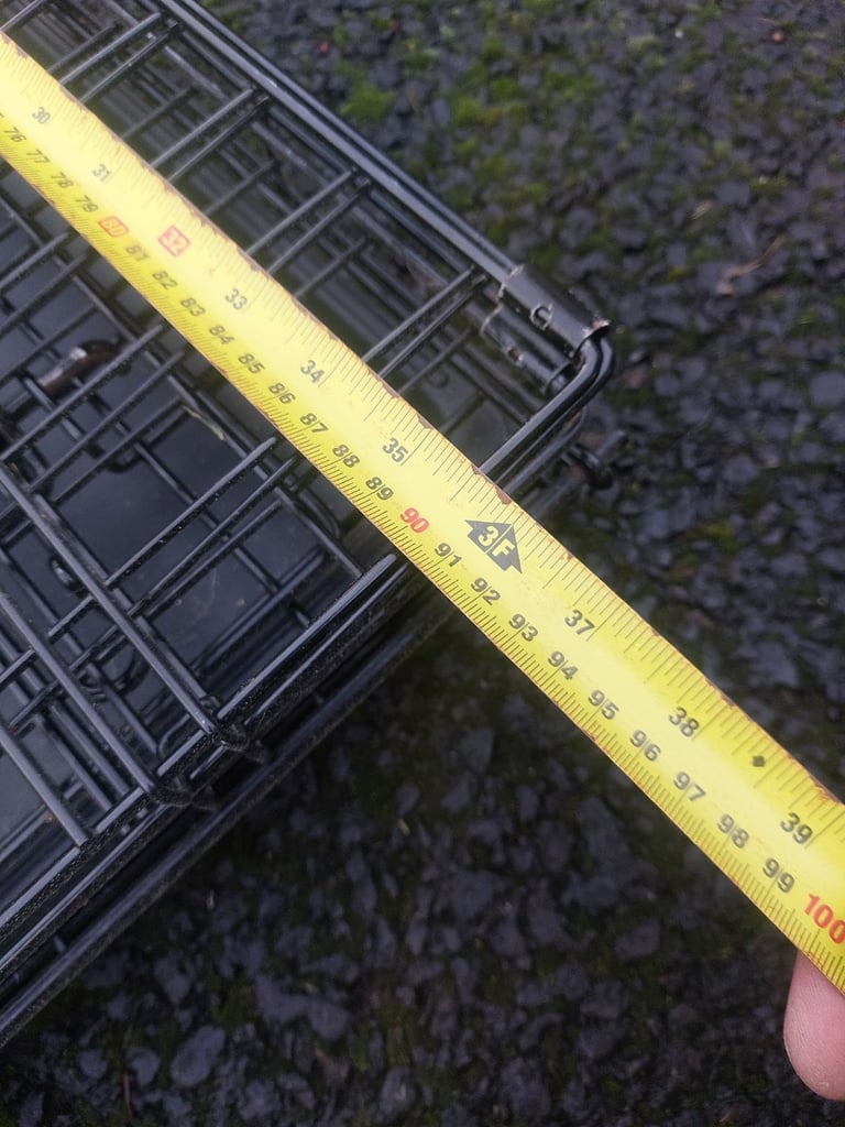 Medium dog crate/pen/run