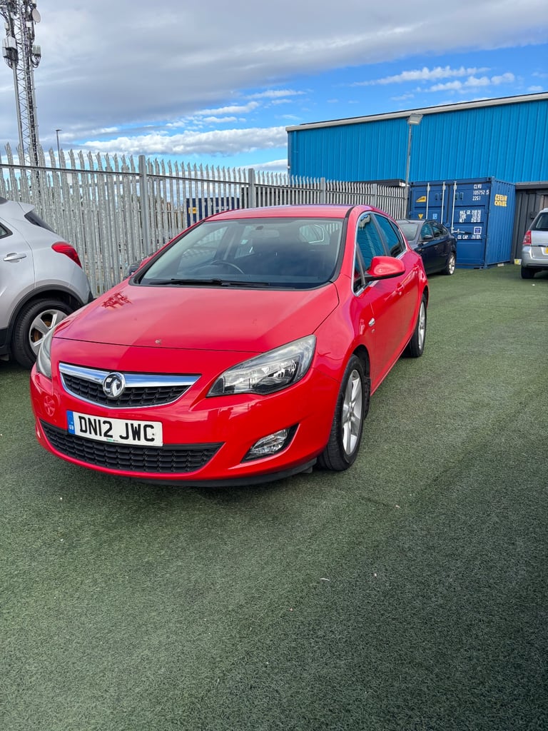 Vauxhall, ASTRA, Hatchback, 2012, Manual, 1956 (cc), 5 doors