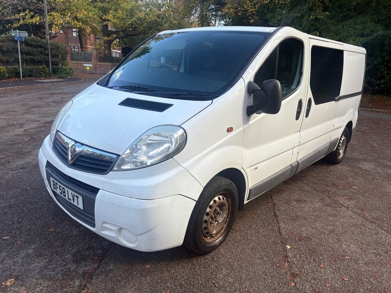 VAUXHALL VIVARO 2.0CDTI LWB SIDE WINDOW INSULATED CARPTED CAMPER CONVERSION?! 