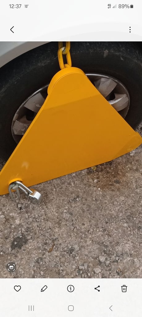 image for Full Size Car/Van wheel clamp