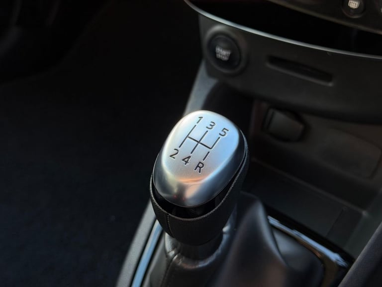 2025 Renault Clio 1.5 dCi 90 Play 5dr Hatchback DIESEL Manual