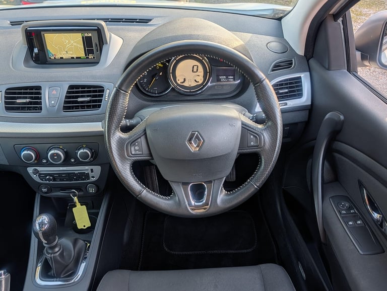 2013 Renault Megane 1.5 dCi Dynamique TomTom Euro 5 3dr COUPE Diesel Manual
