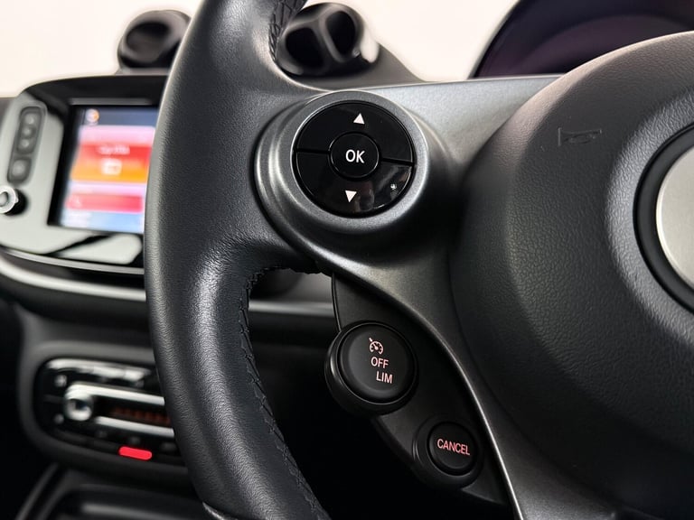 2017 smart fortwo 1.0 Prime Premium 2dr Auto COUPE PETROL Automatic