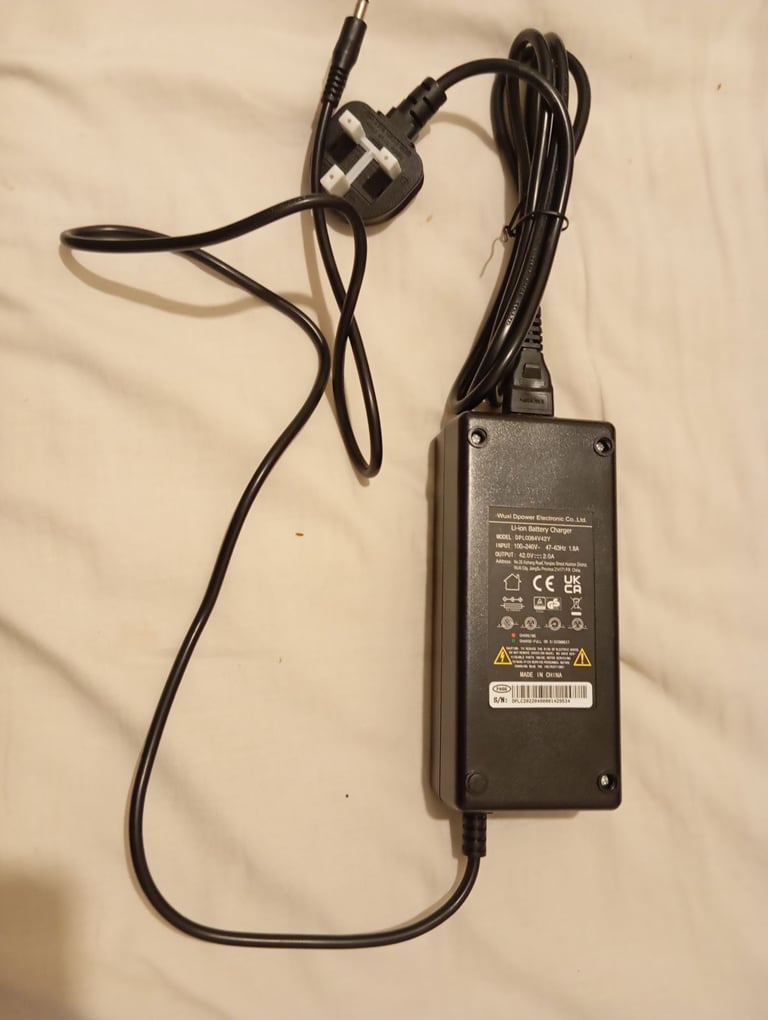 Peddle electric bike 