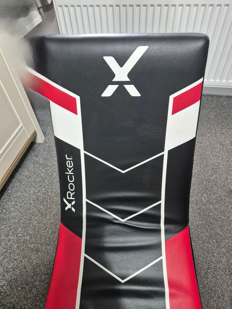 Fold up x rocker gaming chair