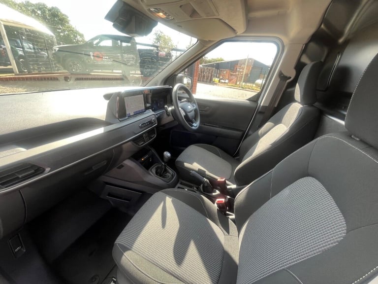  Ford Transit Courier 1.5 EcoBlue Leader Van Diesel