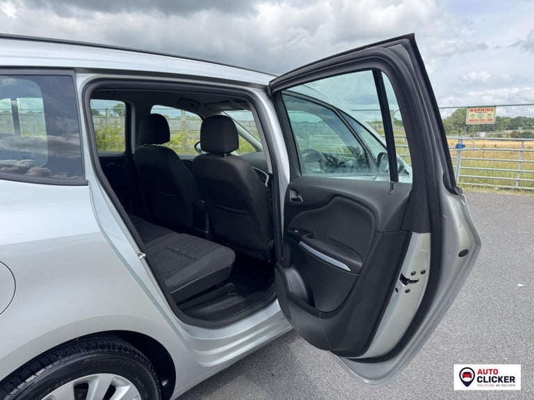 2017 Vauxhall Zafira Tourer 1.6 CDTi ecoFLEX Design MPV 5dr Diesel Manual Euro 6 (s/s) (134 ps) M...