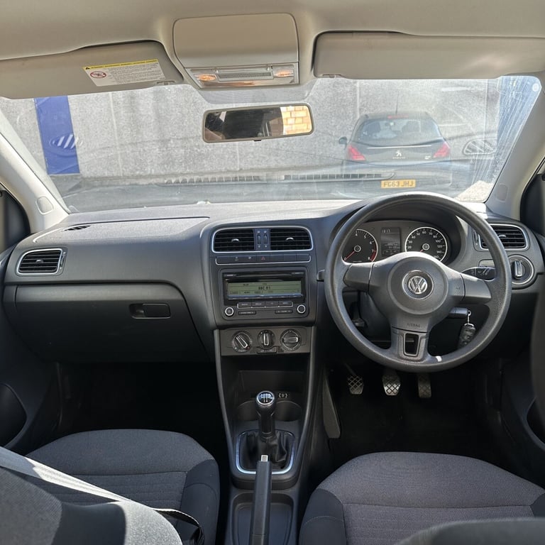 VOLKSWAGEN POLO 1.2 SE White Manual Petrol 2009