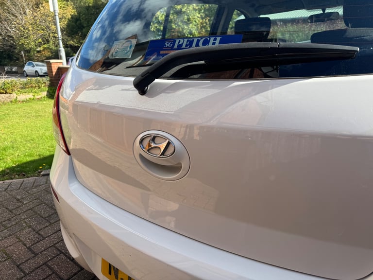 Hyundai, Automatic I20, Hatchback, 2014, Other, 1396 (cc), 5 doors