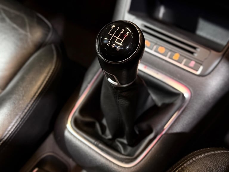 2014 Volkswagen Tiguan 2.0 TDI BlueMotion Tech Match 4WD Euro 5 (s/s) 5dr ESTATE Diesel Manual