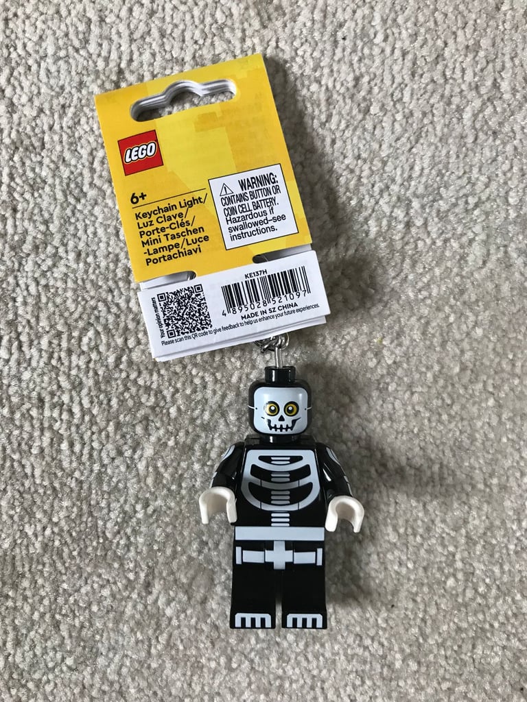 LEGO Monster Skeleton Minifigure Iconic Key Light (Keyring / Keychain) - NEW