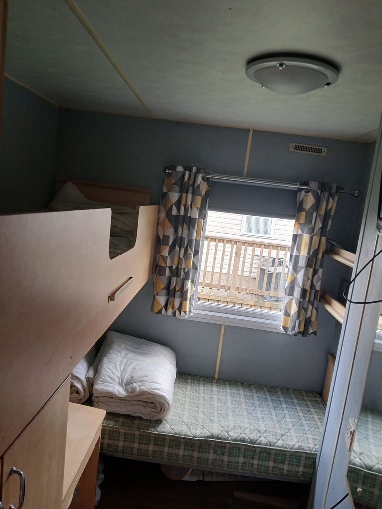 Static caravan 2005 model abi