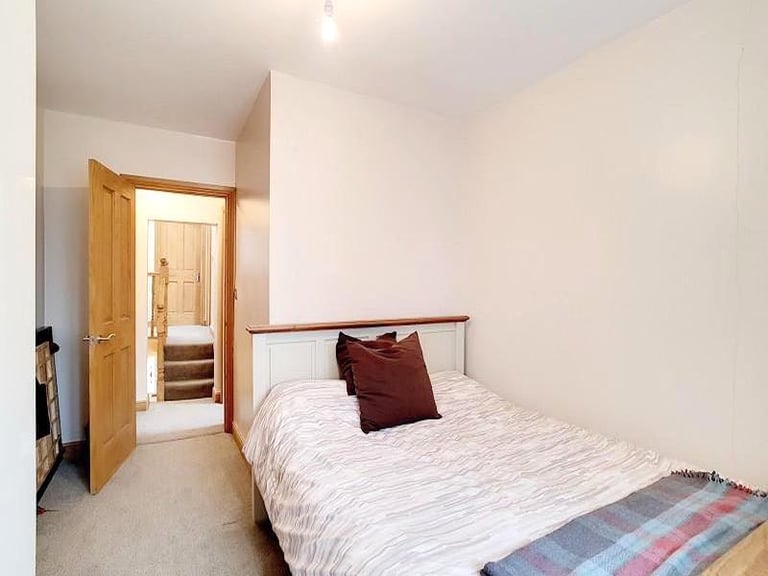  🏡 BRIGHT COUZY ROOM IN BOW   🏡  