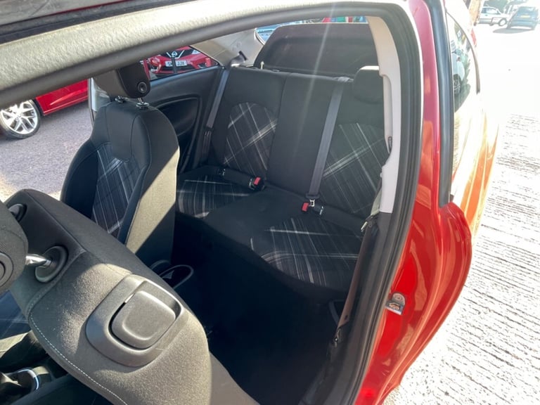 2015 Vauxhall Corsa 1.4 ecoFLEX SRi 3dr HATCHBACK PETROL Manual
