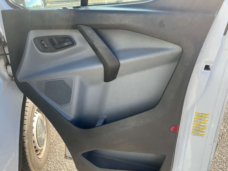 2015 Ford Transit Custom 2.2 TDCi 100ps Low Roof Van PANEL VAN DIESEL Manual