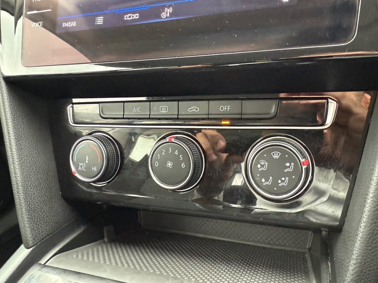 2020 Volkswagen Passat SE NAV TDI DSG Saloon Diesel Automatic