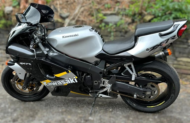 Kawasaki ZX-7R Ninja (ZX750-P5)