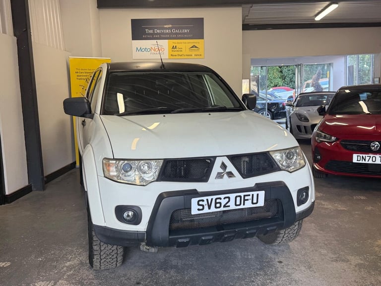 2012 Mitsubishi L200 2.5 DI-D Barbarian Black 4WD Euro 5 4dr (LB) PICK UP Diesel Manual