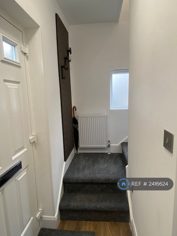 1 bedroom flat in London, Greater London, United Kingdom, SE18 (1 bed) (#2416624)