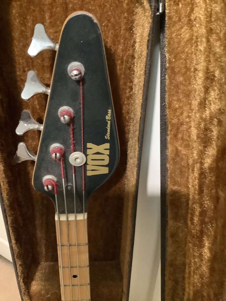 1980’s STANDARD VOX BASE GUITAR