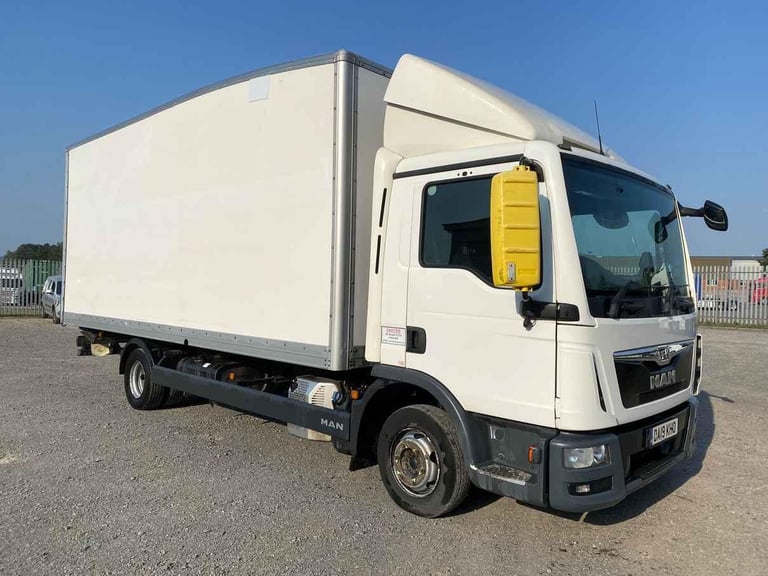 MAN TGL 7.160 7.5-TONNE GRP BOX VAN 2019 - DA19 KHO