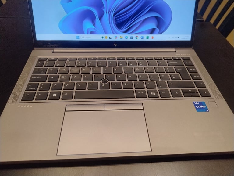 HP ZBook G8 Gaming/Graphics Laptop - Core i7-11th gen 16GB 512GB SSD NVidia  Graphics 4GB 