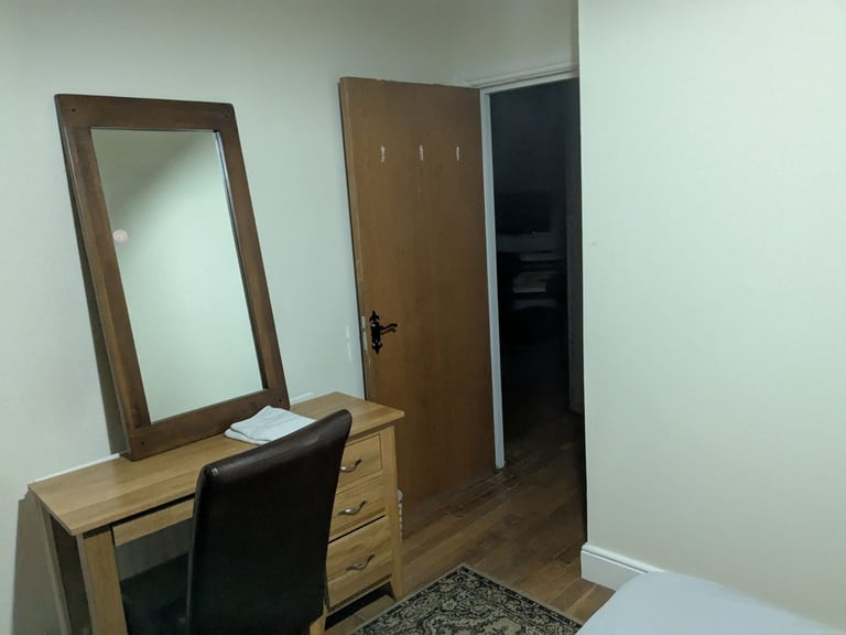 large 2 bedroom apartment 