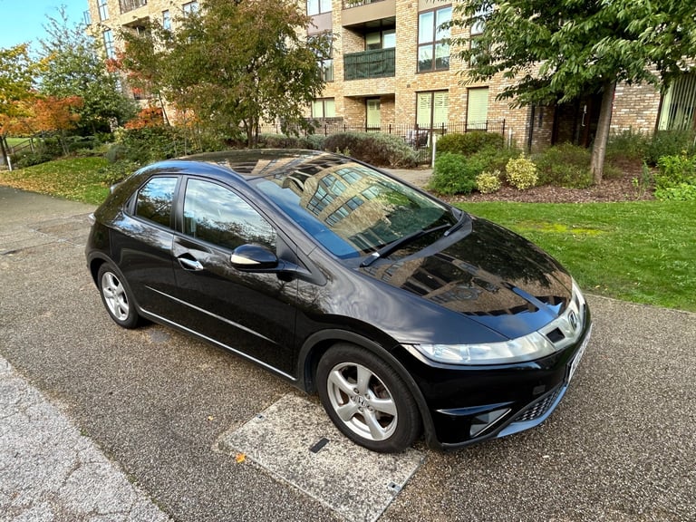 FACE LIFT 2009 HONDA CIVIC 1.8 FULL AUTOMATIC PETROL LOW MILEAGE 90k.,drives superb,great condition 