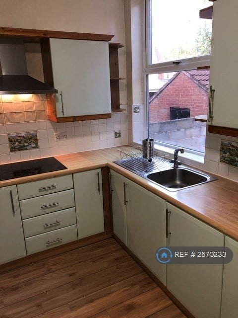 9 bedroom house in Wilmslow Road, Manchester, M20 (9 bed) (#2670233)