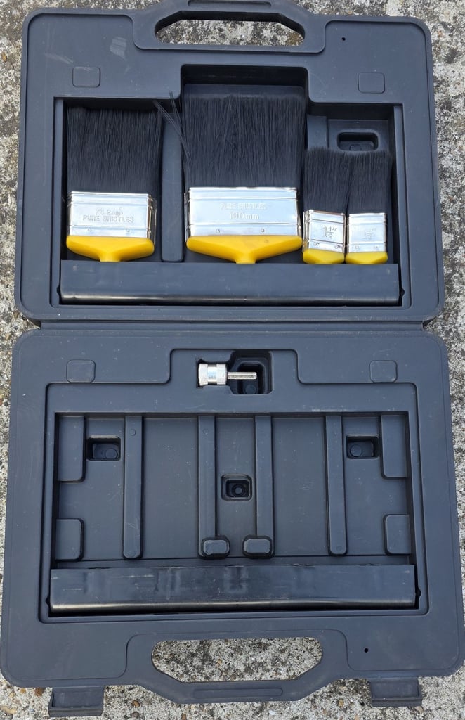 Pure Bristles paint brush set, see pictures and read description please.