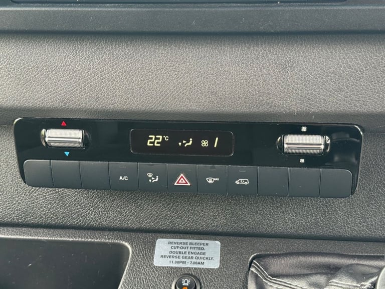 2022 Mercedes-Benz Sprinter 3.5t H2 Progressive Van PANEL VAN DIESEL Manual