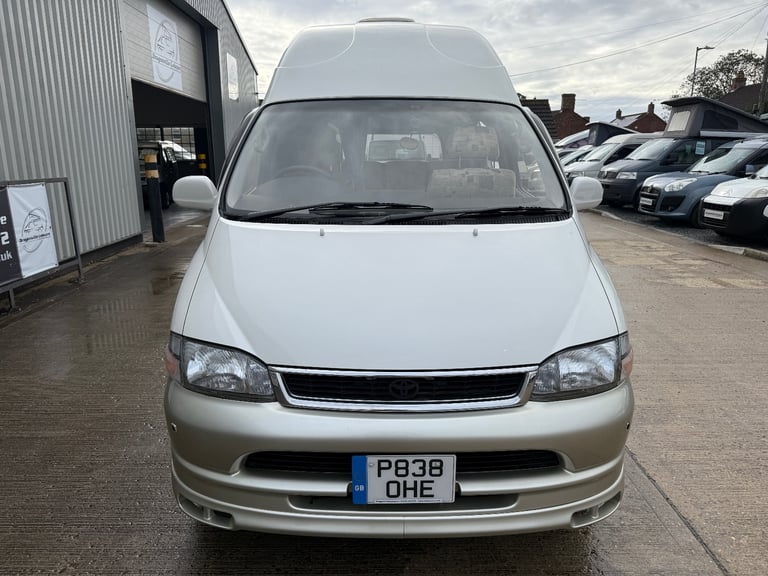 1997 Toyota Granvia Wellhouse 2.7 Petrol Automatic Camper Van 4 Berth