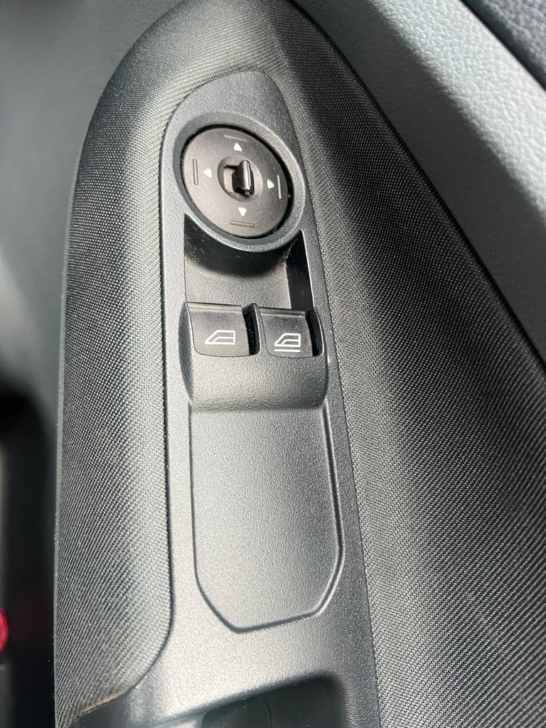 2013 Ford C-Max 1.6 TDCi Zetec 5dr MPV Diesel Manual