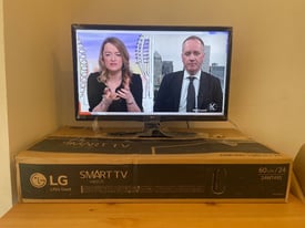 LG Smart TV 24MT495