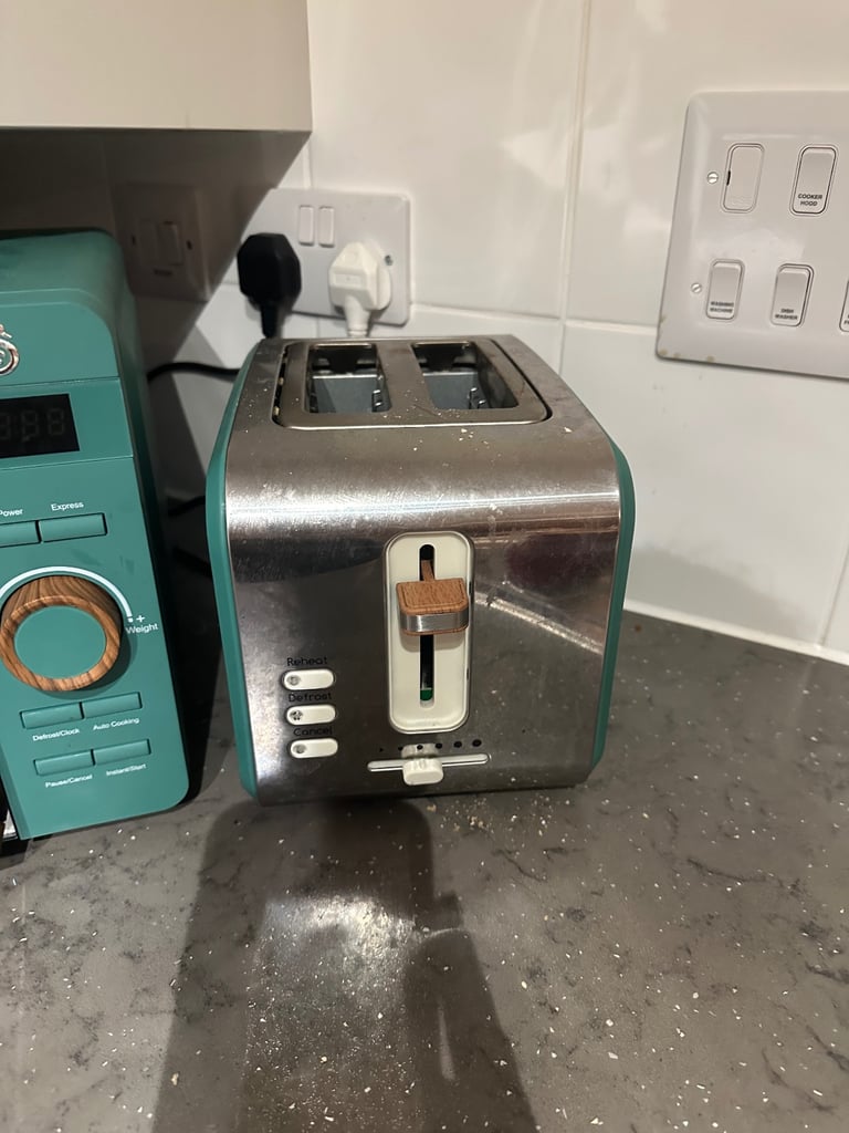 Microwave and Toaster Set